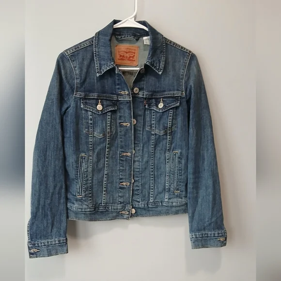 Levi's Jean Jacket Women's Small Coastal Cowgirl Trucker Denim - Picture 1 of 6